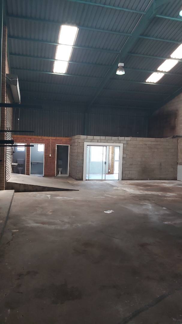 To Let commercial Property for Rent in Sidwell Eastern Cape